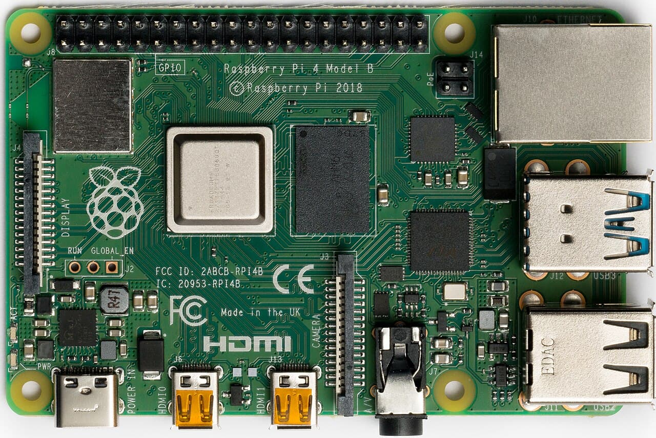 Raspberry Pi 4 (4GB)
